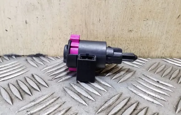 Audi A5 8T 8F Brake pedal sensor switch 914689963B 14689962 4F0945459B