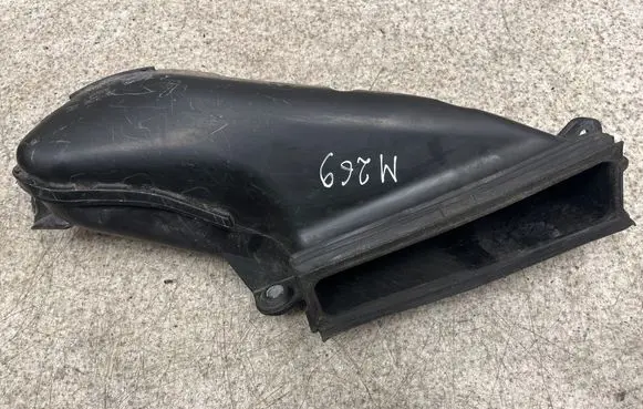 Ford Galaxy Air intake duct part DS739A600AC