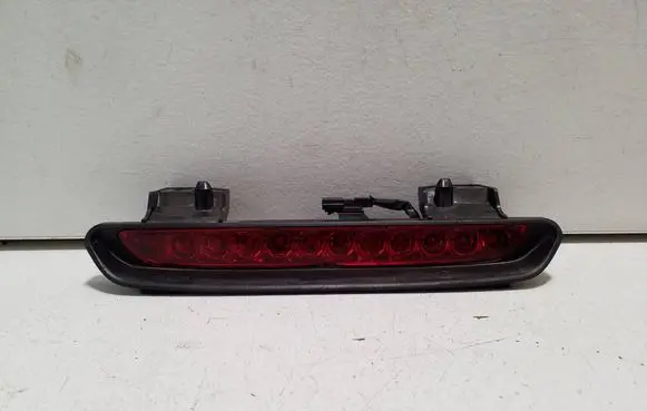 Chevrolet Orlando Third/center stoplight E1312952 95031492