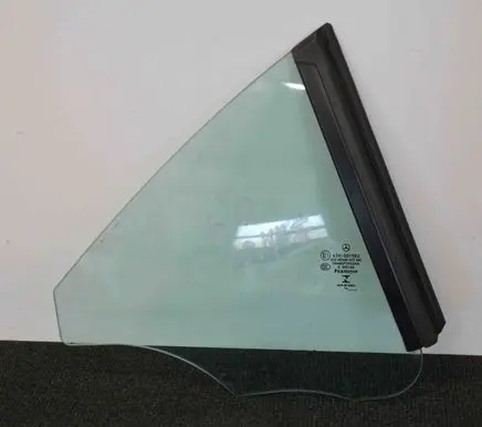 Mercedes-Benz SLK R172 Rear side window 43R001582