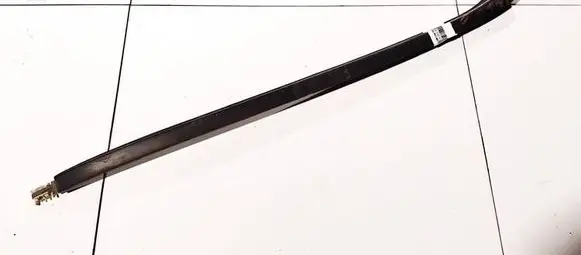 Opel Astra J Windshield trim 13280302 498166255