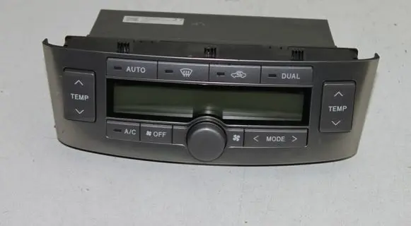 Toyota Avensis T250 Climate control unit 5590005270