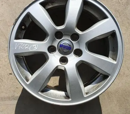 Volvo V70 Original wheel cap 31381194