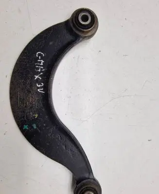 Ford C-MAX II Rear upper control arm/wishbone AV615500AC