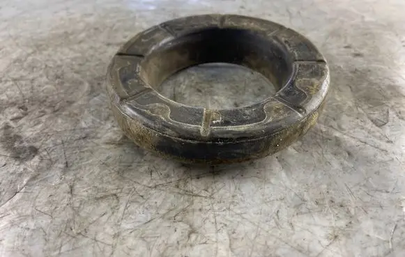 Hyundai Santa Fe Rear coil spring rubber mount 553312b000