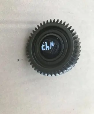 BMW 3 E90 E91 Timing chain sprocket 8509302