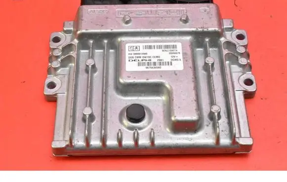 Peugeot 5008 Engine control unit/module ECU 9675434580