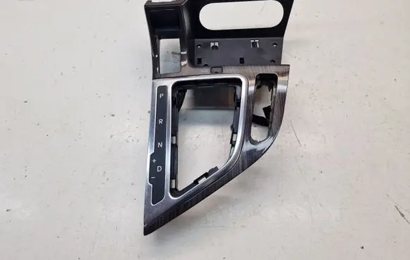 KIA Optima Gear shifter surround trim plastic 846502T051