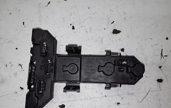 Volkswagen Bora Tail light bulb cover holder 1J5945257