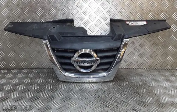 Nissan Juke I F15 Front bumper lower grill