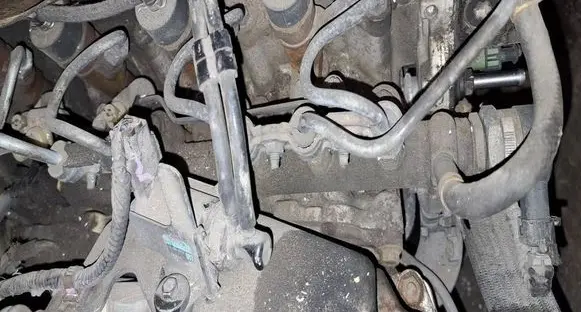 Toyota Yaris Fuel main line pipe 