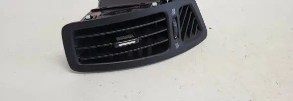 KIA Ceed Dash center air vent grill 974901H000