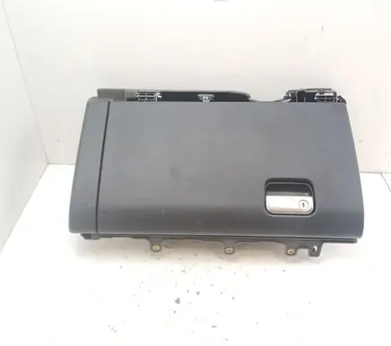 Glove box