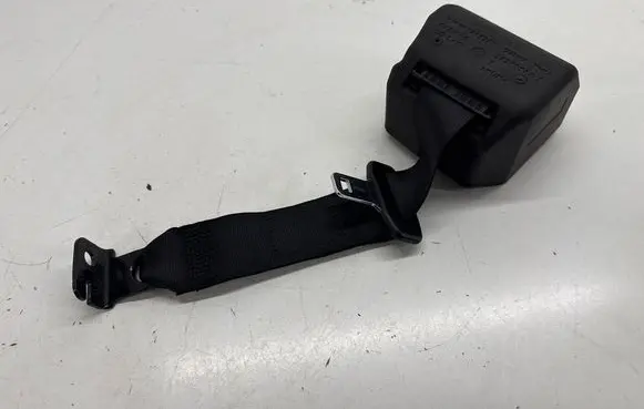 BMW X1 F48 F49 Rear seatbelt 7313385 7413987 72117313385