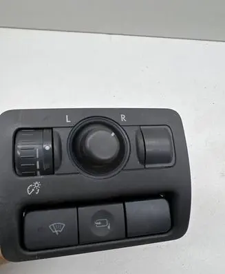 Subaru Legacy Wing mirror switch 71306