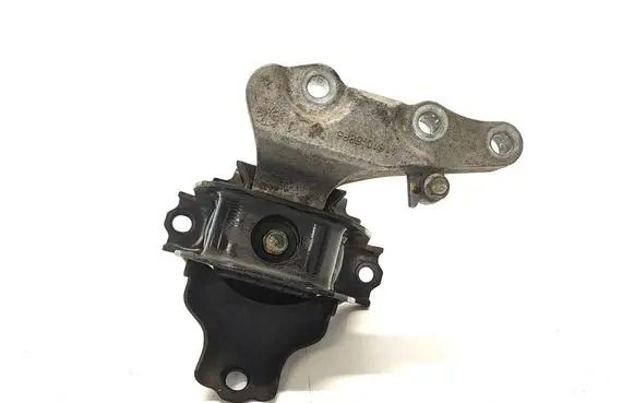 Engine mount bracket