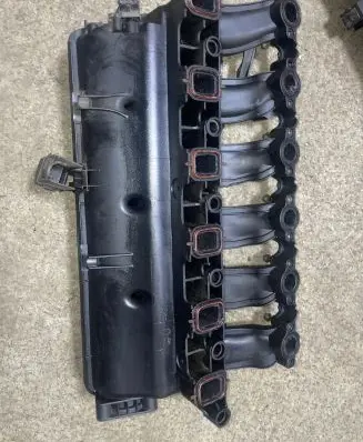 BMW 5 E39 Intake manifold 2247439