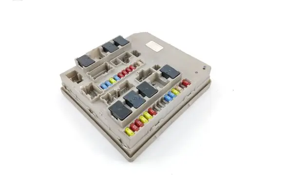 Renault Clio III Fuse module 902663A