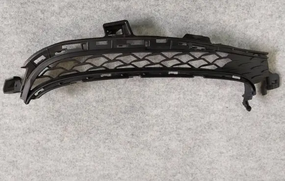 Mercedes-Benz GLE W167 Front bumper lower grill A1678852611