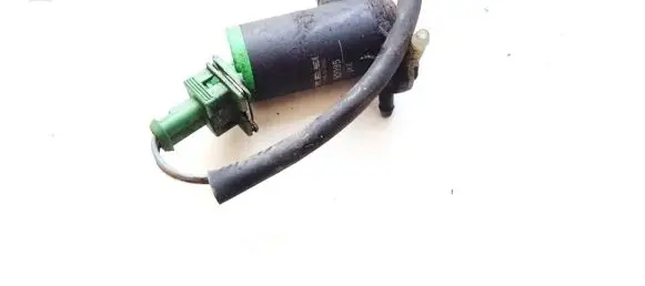 Peugeot 206 Windscreen/windshield washer pump 90095