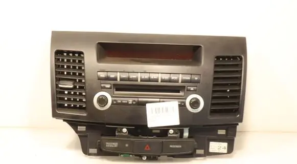 Head unit multimedia control