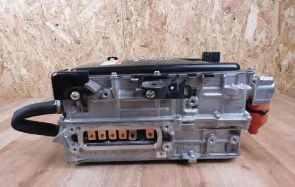 Toyota Camry VIII XV70 Voltage converter inverter G920033150
