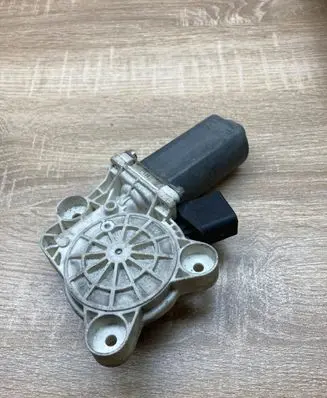 Mercedes-Benz S W220 Front door window regulator motor A2118201742 990595