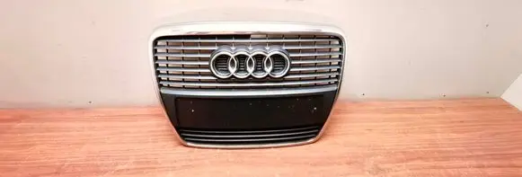 Audi A6 S6 C7 4G Front bumper upper radiator grill 4F0853651S