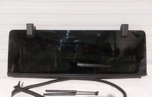 Ford Bronco Rear windscreen/windshield window R2DT14334AA M2DBS422A12A
