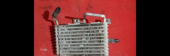 Ford Ranger Engine oil radiator 0077