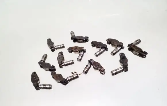 Mercedes-Benz C W204 Valve rocker arm 