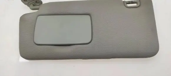 Subaru Legacy Sun visor