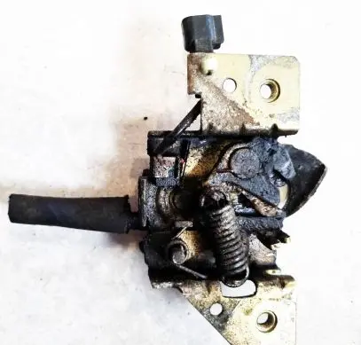 Mazda 3 II Engine bonnet/hood lock/catch