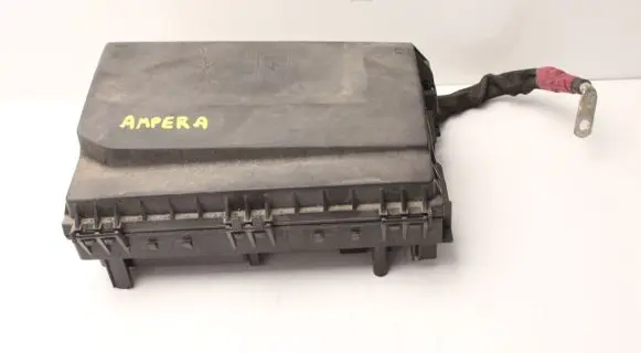 Opel Zafira C Fuse module