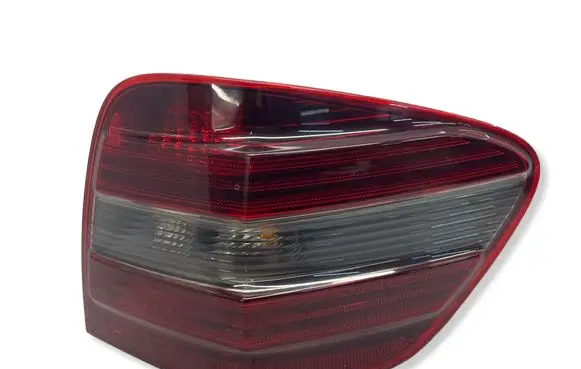 Mercedes-Benz ML W164 Rear/tail lights 404102R
