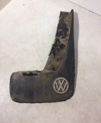 Volkswagen PASSAT B4 Rear mudguard 