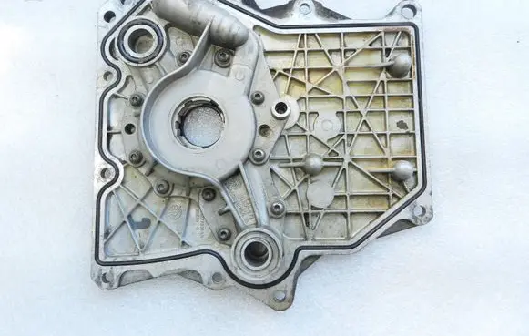 Mini One - Cooper R50 - 53 Oil pump 11147573765 7573765