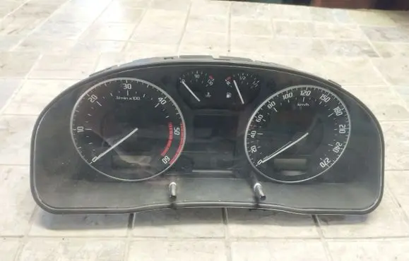 Skoda Superb B5 (3U) Speedometer (instrument cluster) 3U0920842D 110080115