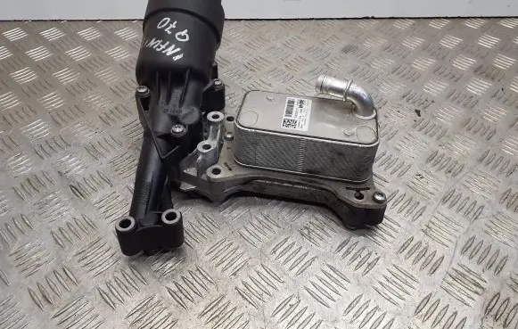 Infiniti Q70 Y51 Oil filter mounting bracket A6511801165 U7902005 70586826