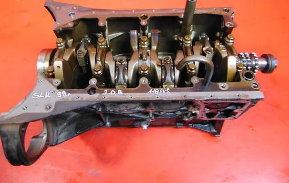Mercedes-Benz SLK R170 Engine block 