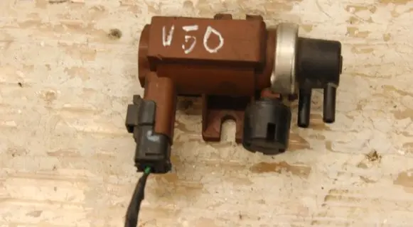 Volvo V50 Turbo solenoid valve 6116316