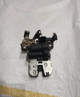 Volkswagen PASSAT B8 Tailgate/trunk/boot lock/catch/latch 3G0827505C 094119100115
