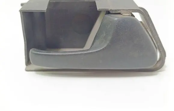 Volkswagen Golf III Front door interior handle 1H0837142
