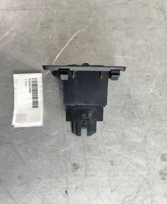 Lexus IS-F Fuel tank opening switch 8484033080