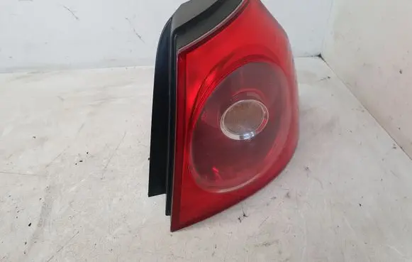 Volkswagen Golf V Rear/tail lights 1K6945096E