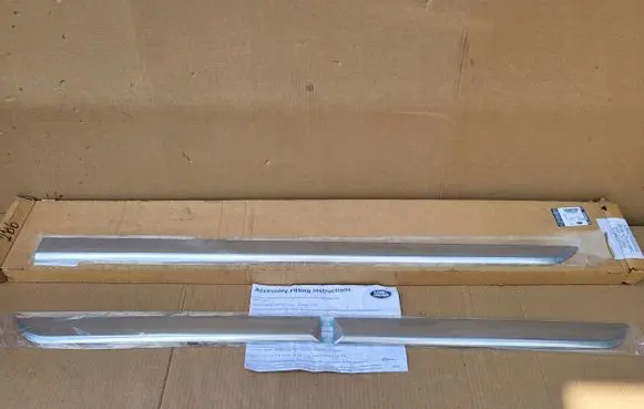 Land Rover Discovery 5 Trim molding VPLRP0286ranzez