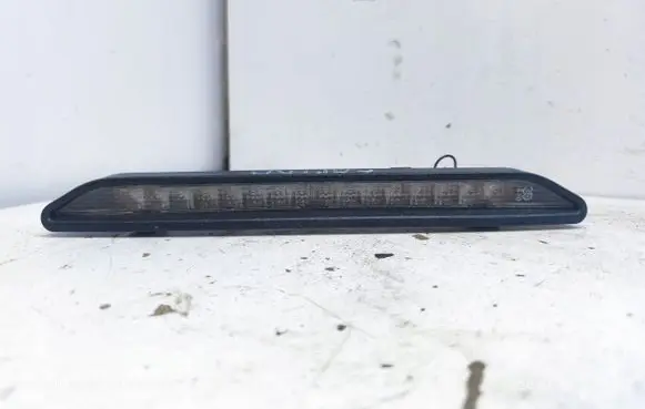 Opel Zafira A Third/center stoplight 9910001