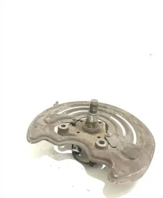 Rear wheel hub