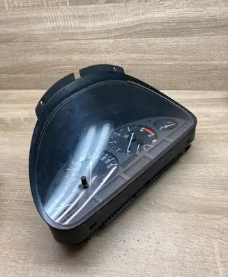 BMW 5 E39 Speedometer (instrument cluster) 8375902 110008735
