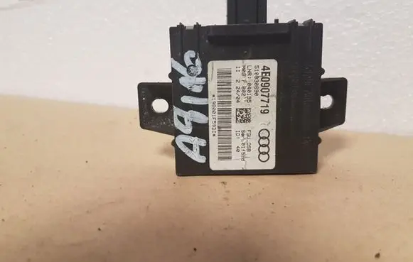 Audi A8 S8 D3 4E Alarm control unit/module 4E0907719
